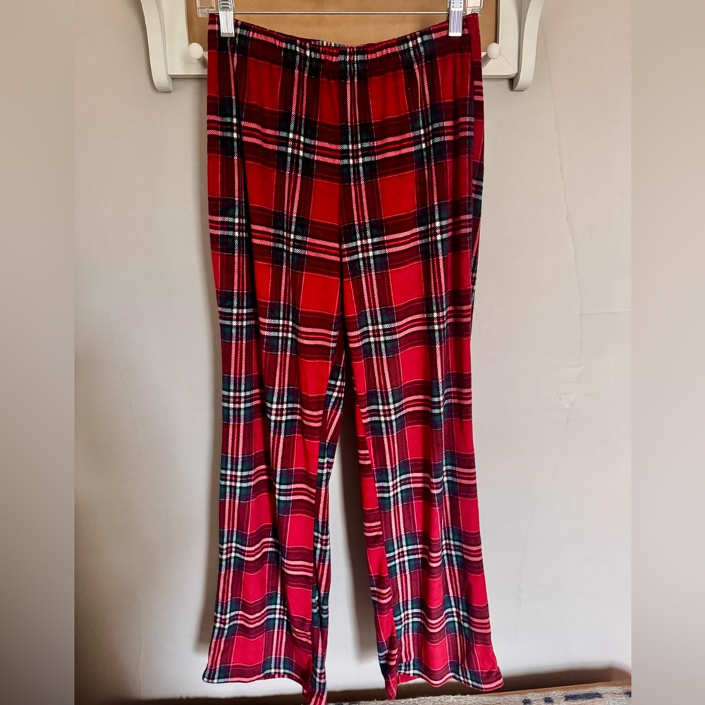 Stars Above Red and White Plaid Pants | Christmas pants